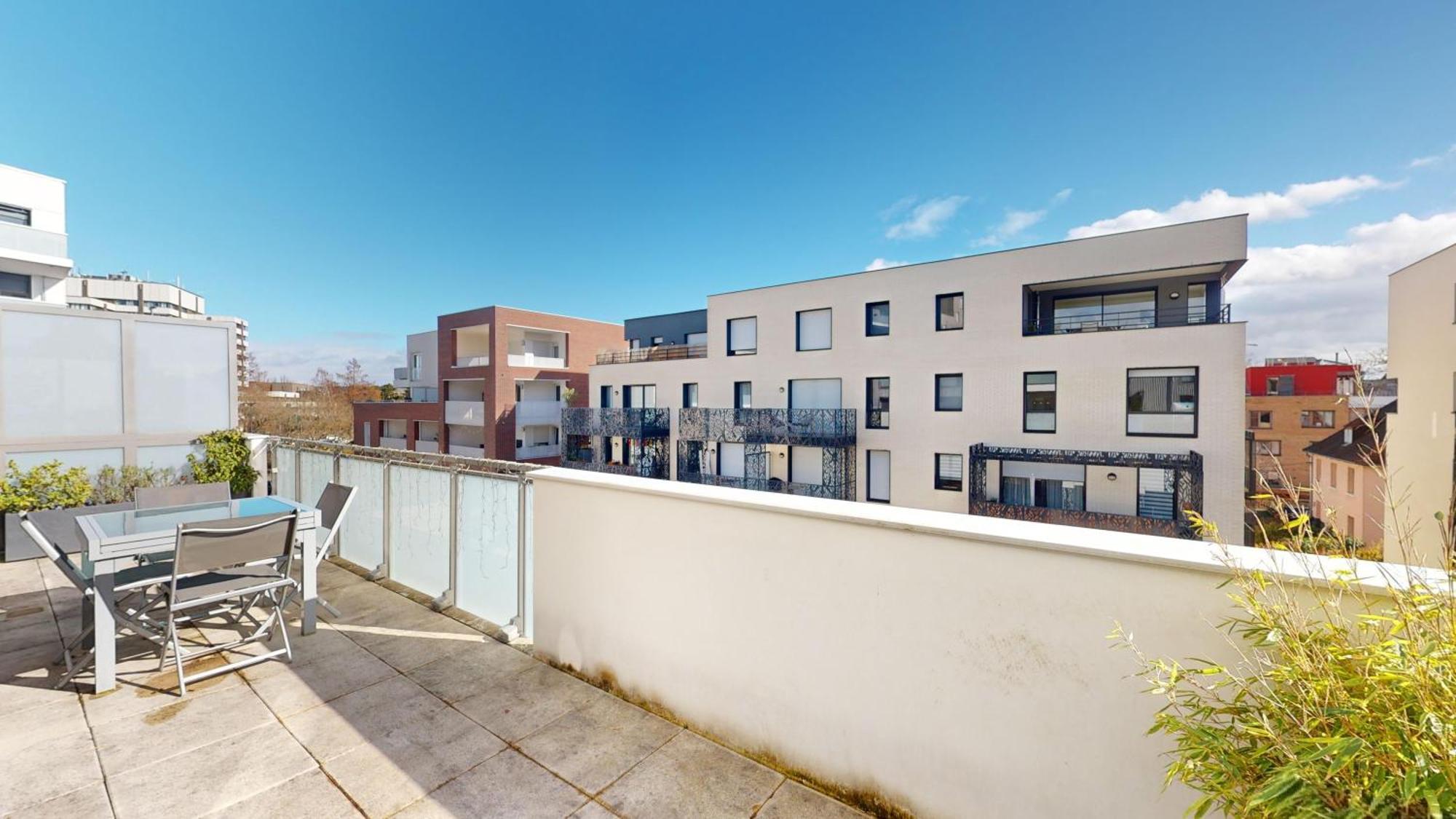 Cityheart Constellation Avec Parking Strasbourg Exteriör bild
